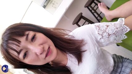 Japanese Amateur MILF Gets Creampied