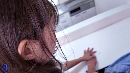 Japanese Amateur MILF Gets Creampied